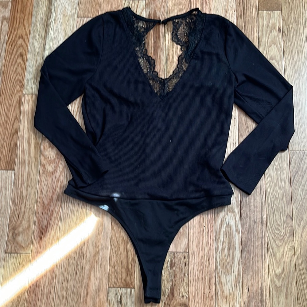 Francesca’s Jun & Ivy black lace bodysuit size large